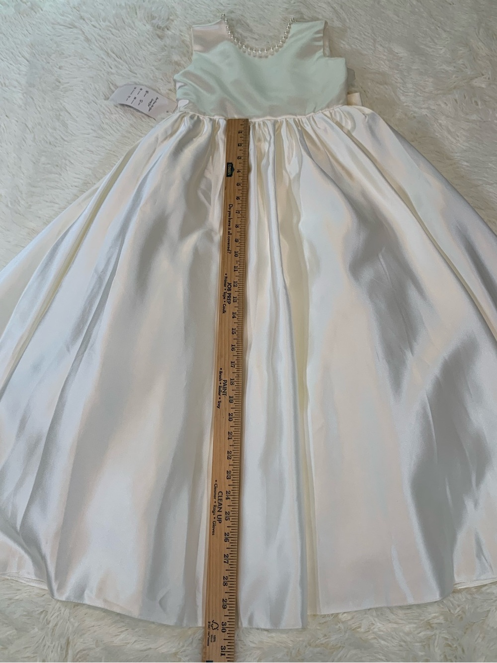 Ivory/Off White Satin Flower Girl Dress Pearl Trim Bow Back V Neck Size 8 - Picture 10 of 16